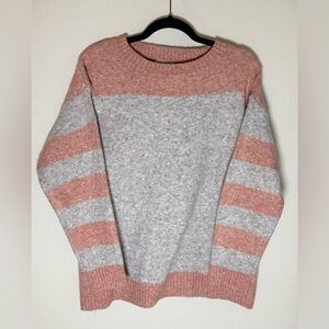 Ott sweater • Women’s size S/M